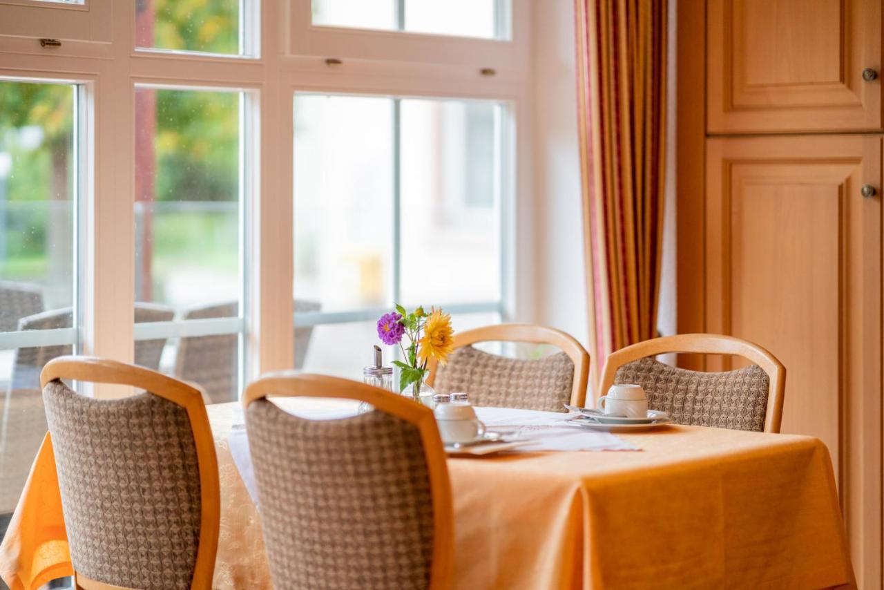 Gasthaus-Pension Zum Kreuz Штюлінген Екстер'єр фото