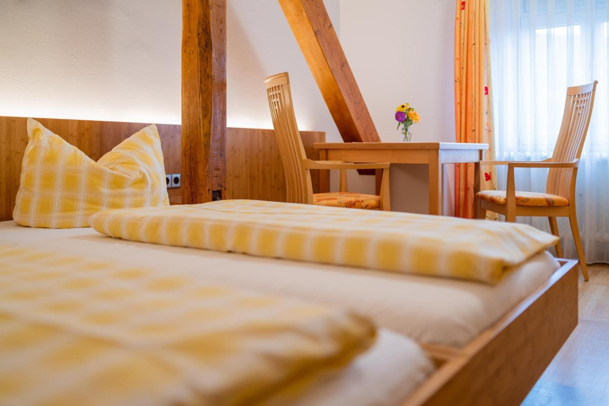Gasthaus-Pension Zum Kreuz Штюлінген Екстер'єр фото