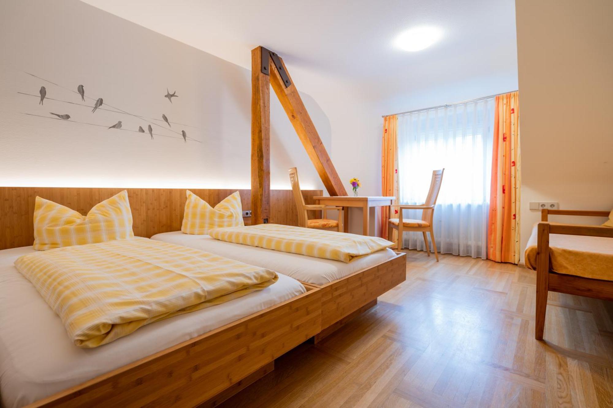 Gasthaus-Pension Zum Kreuz Штюлінген Екстер'єр фото